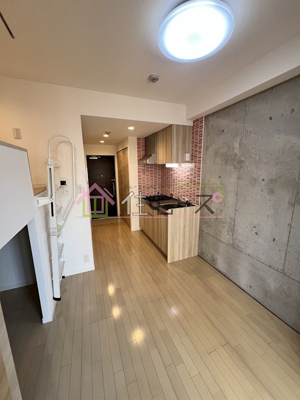 コーラルポワント難波west リビング