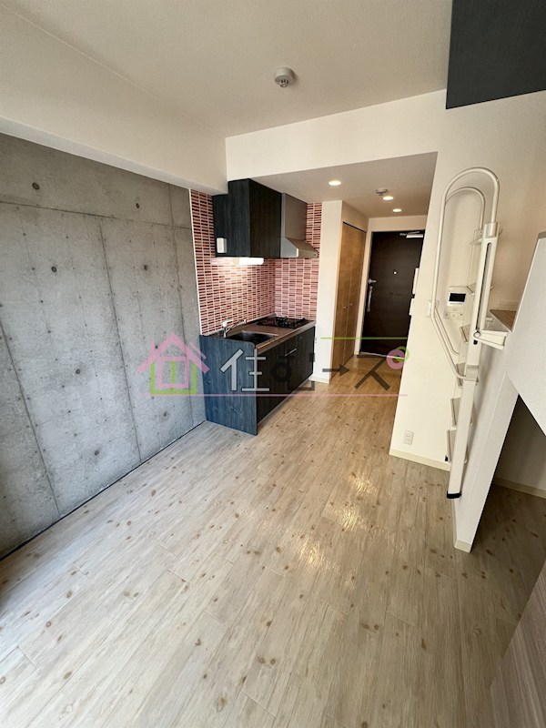 コーラルポワント難波west リビング