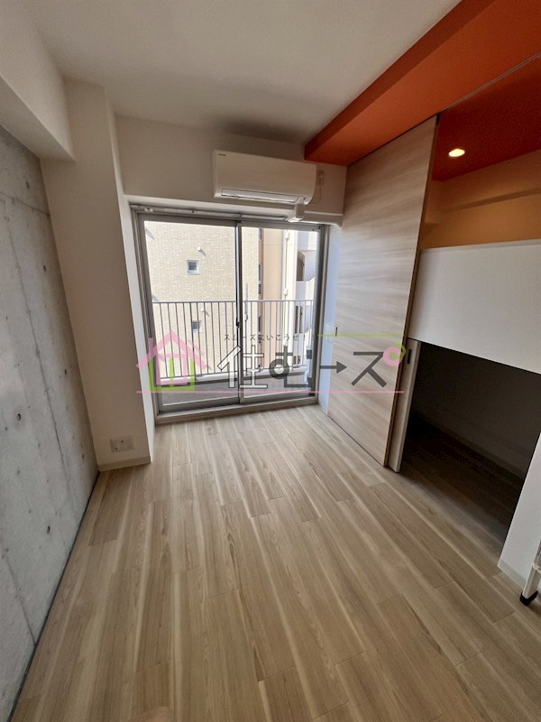 コーラルポワント難波west ベッドルーム