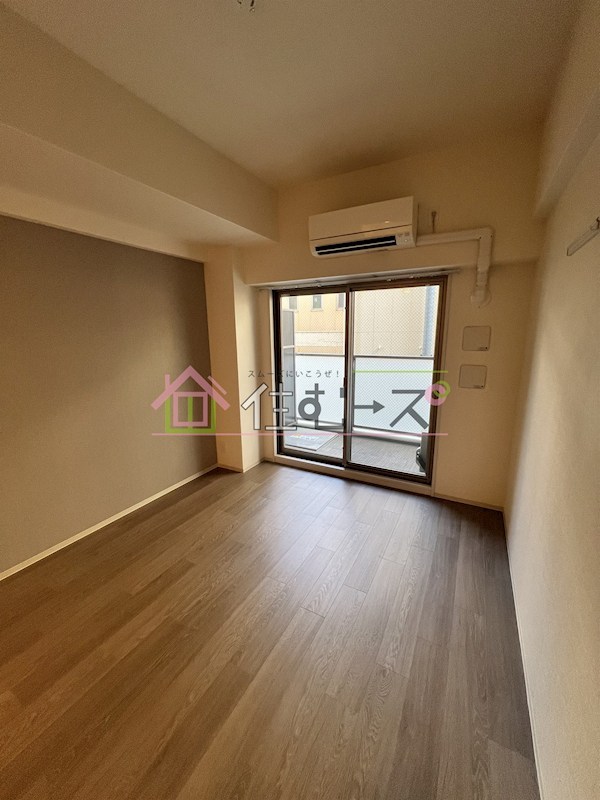 ファステート難波デラックス ベッドルーム