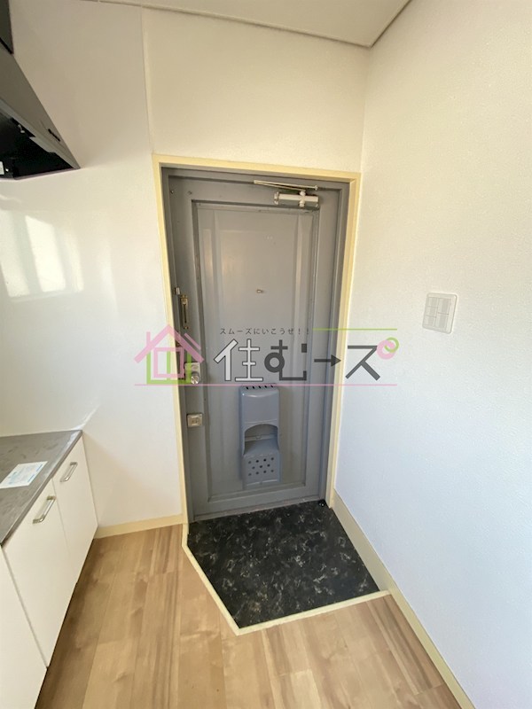 リリアン都島 玄関