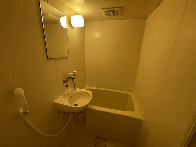 レオパレス向日葵 風呂画像