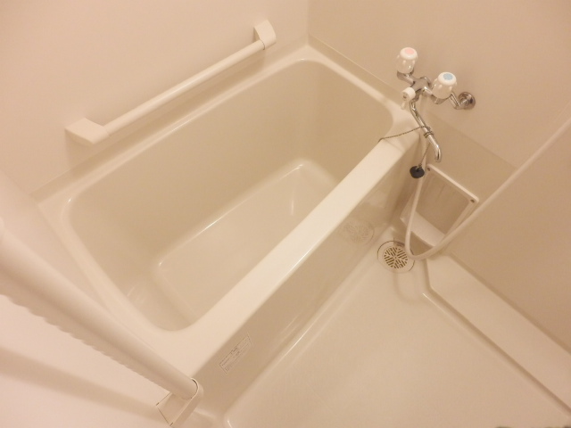 レオネクスト１８番館 風呂画像