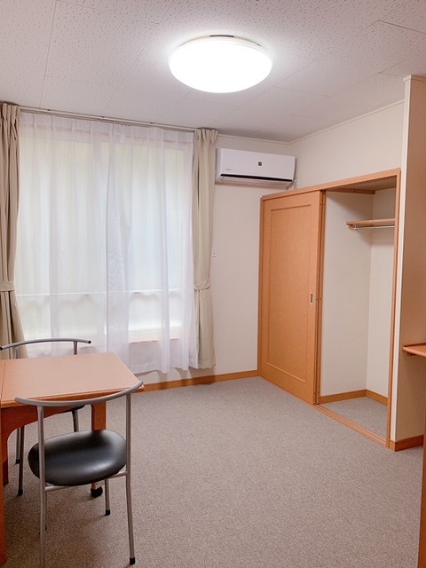 レオパレスノウスン　シュライン リビング