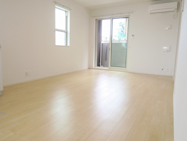 フォンテーヌ逆瀬川 リビング