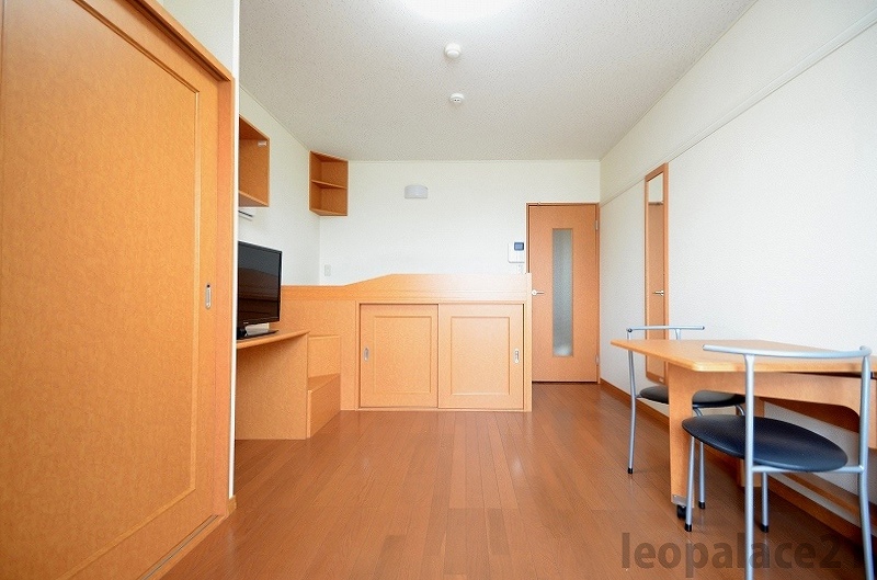 レオパレス喜連北 リビング