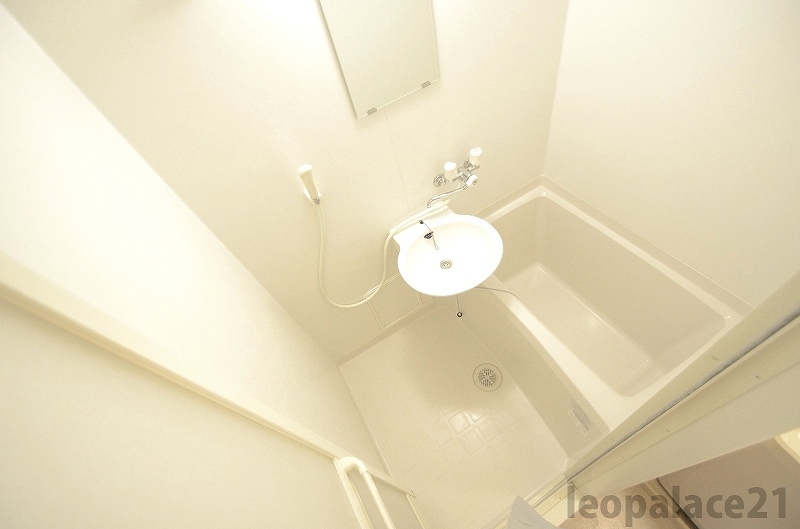 レオパレス喜連北 風呂画像