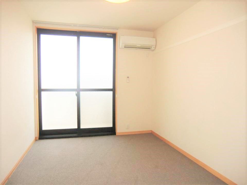 レオパレスアーク ベッドルーム