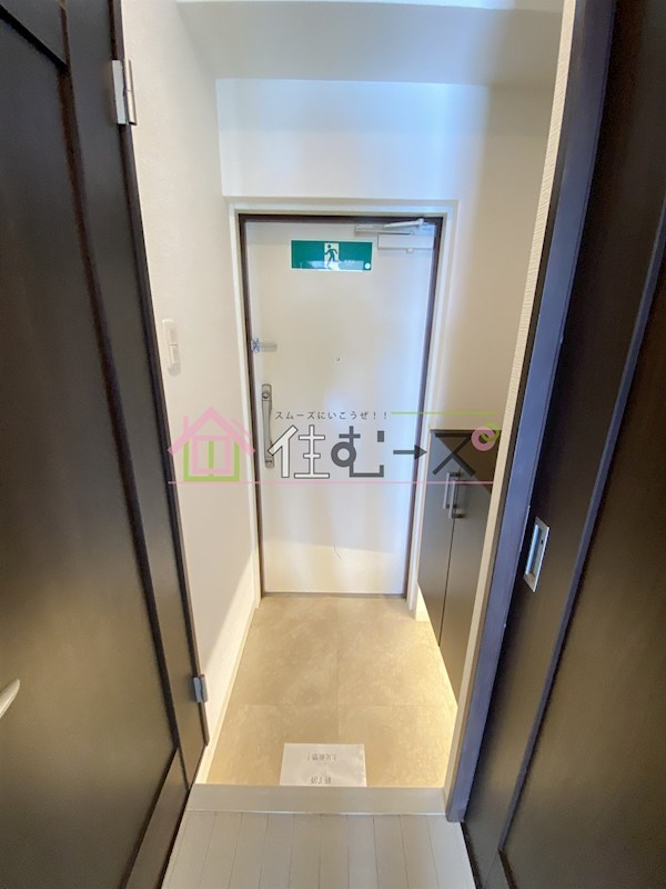 プラディーパ花園 玄関