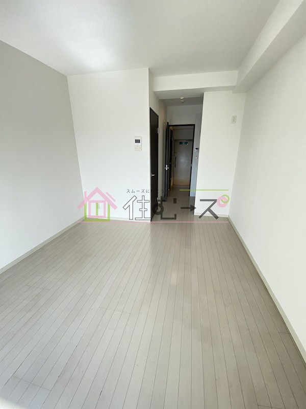 プラディーパ花園 リビング