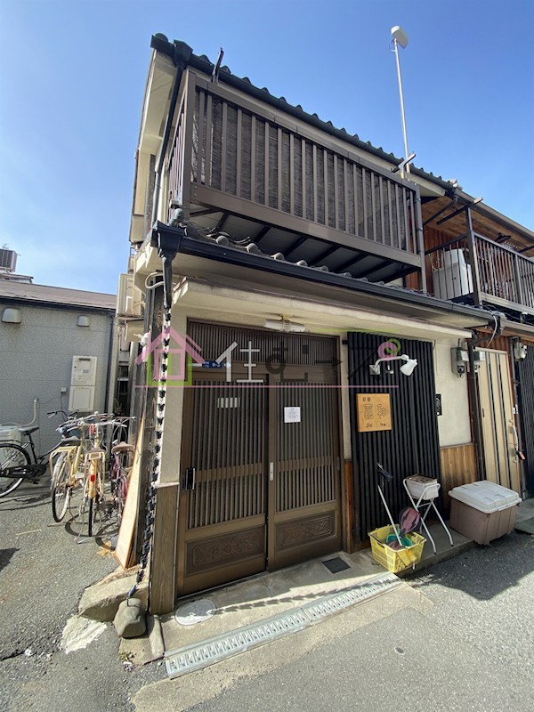 大阪市西成区鶴見橋一丁目9番8号所在戸建 外観