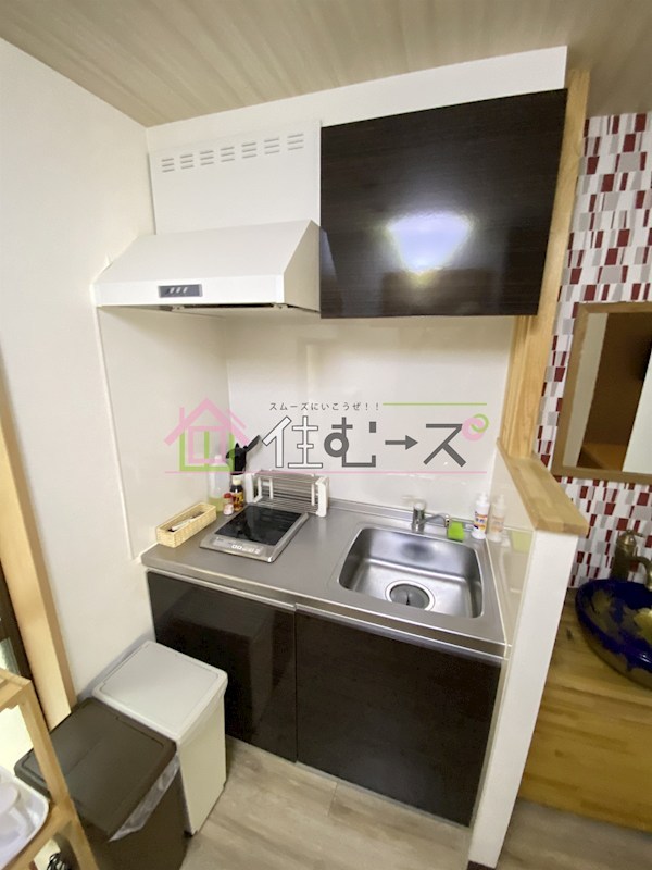 大阪市西成区鶴見橋一丁目9番8号所在戸建 キッチン