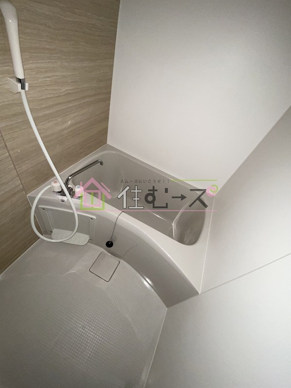 大阪市西成区鶴見橋一丁目9番8号所在戸建 風呂画像