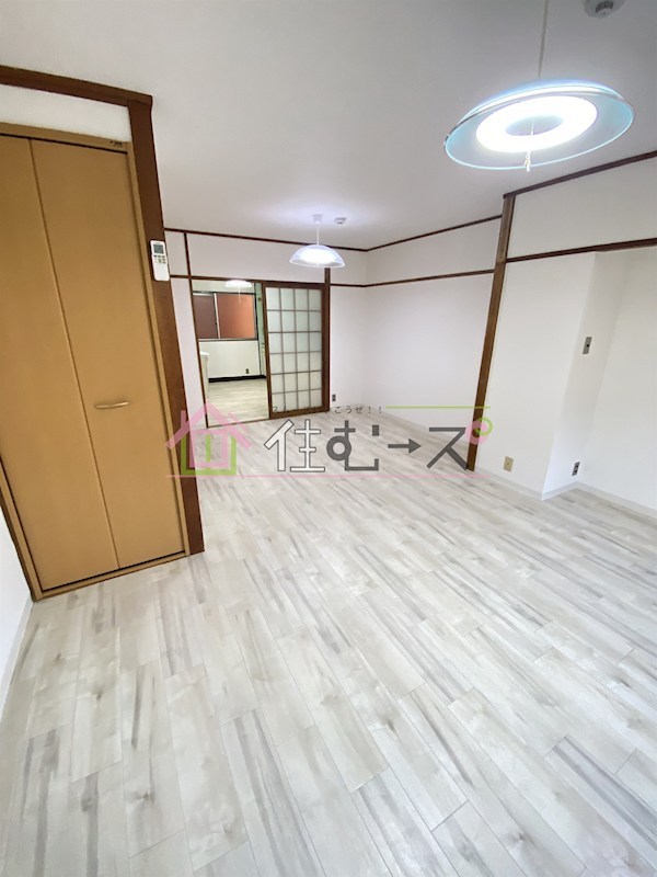 サブライムユース リビング