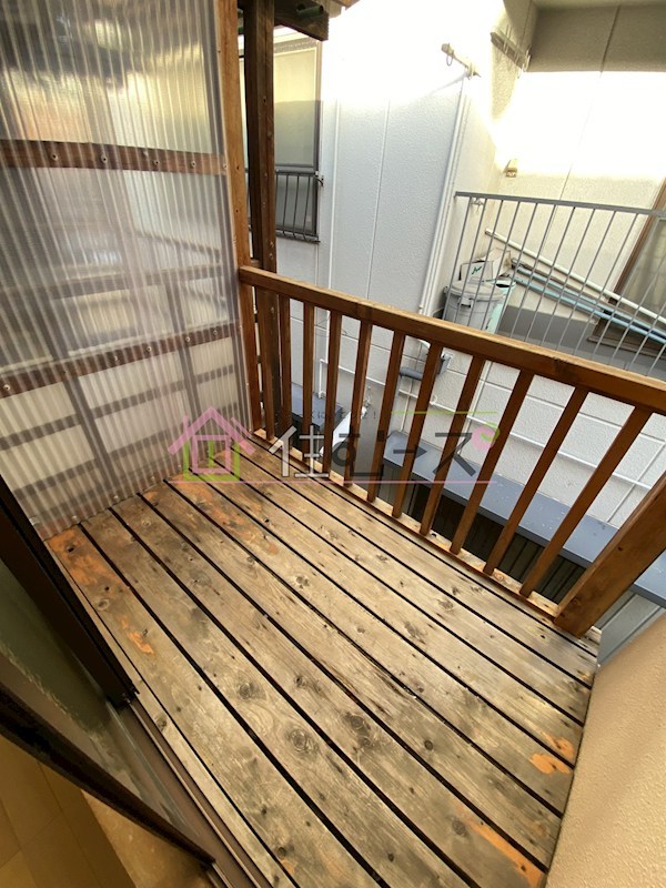 三由貸家 ベランダ