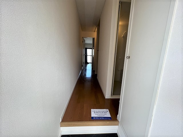 レオパレス光ＧＡＲＤＥＮ 玄関