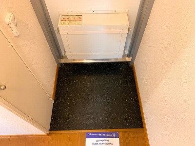 レオパレスノウスン　シュライン 玄関