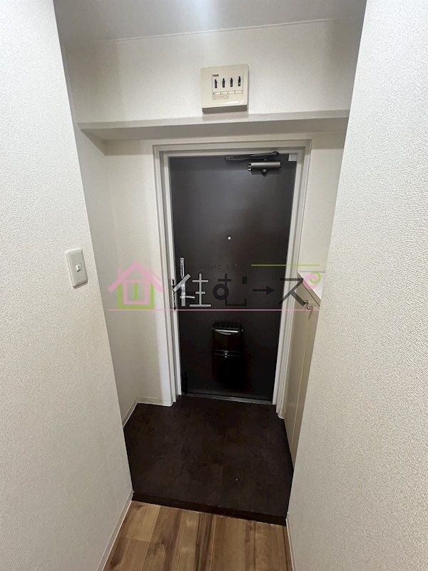 玉造末広ビル 玄関