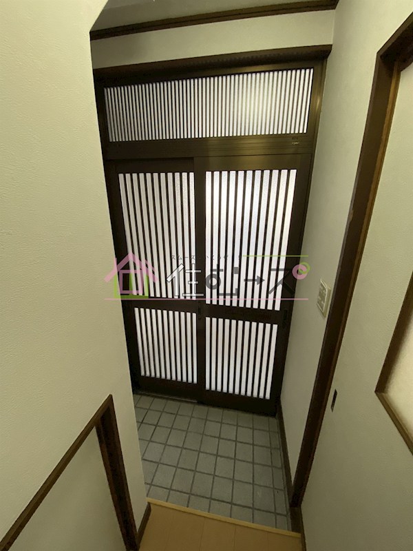 桃谷3丁目戸建 玄関