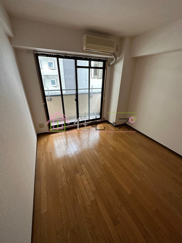 シングルウエスト ベッドルーム