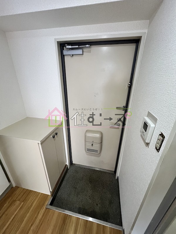 ネオコート天王寺 玄関