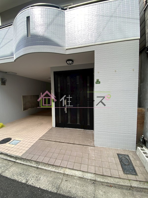 駐車スペース付き　戸建て賃貸　一棟貸し その他1