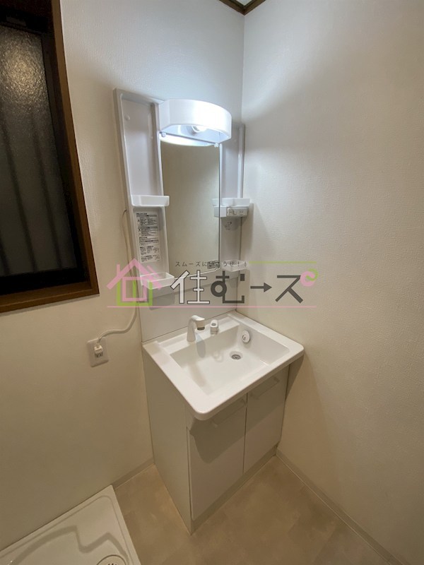 駐車スペース付き　戸建て賃貸　一棟貸し その他2