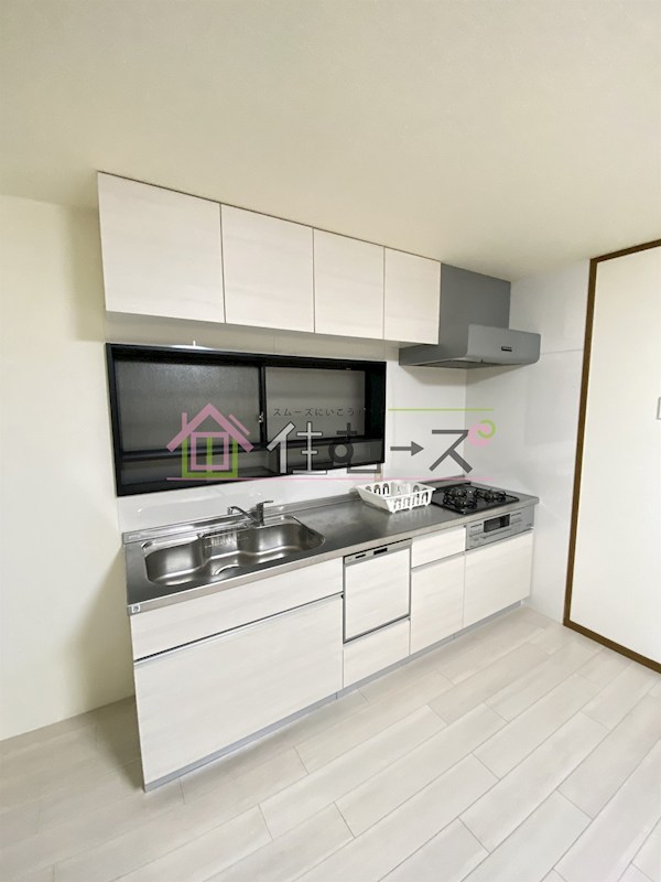 駐車スペース付き　戸建て賃貸　一棟貸し キッチン