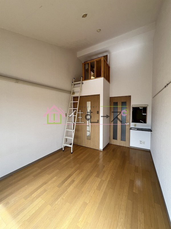 ロイヤルコート華 リビング