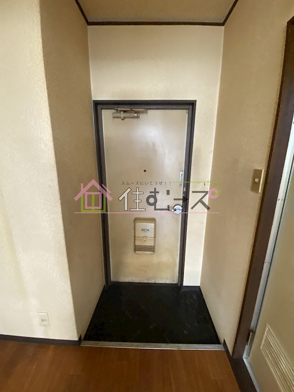 メゾン・ダイコー 玄関