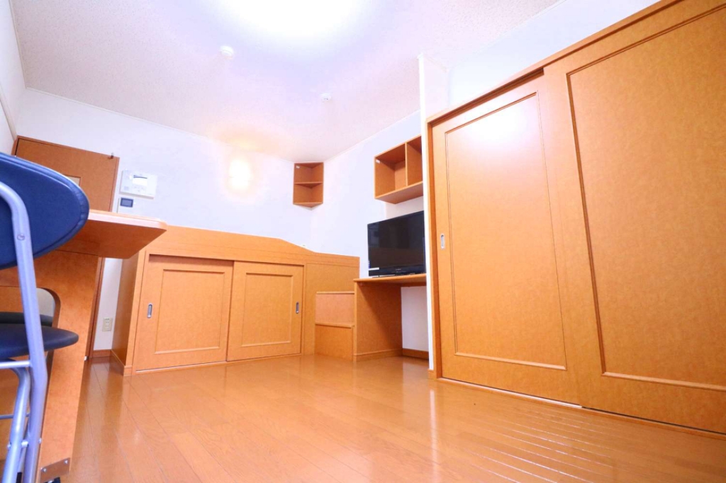 レオパレスＭｓ　ＳＫＹ　寺方錦 リビング