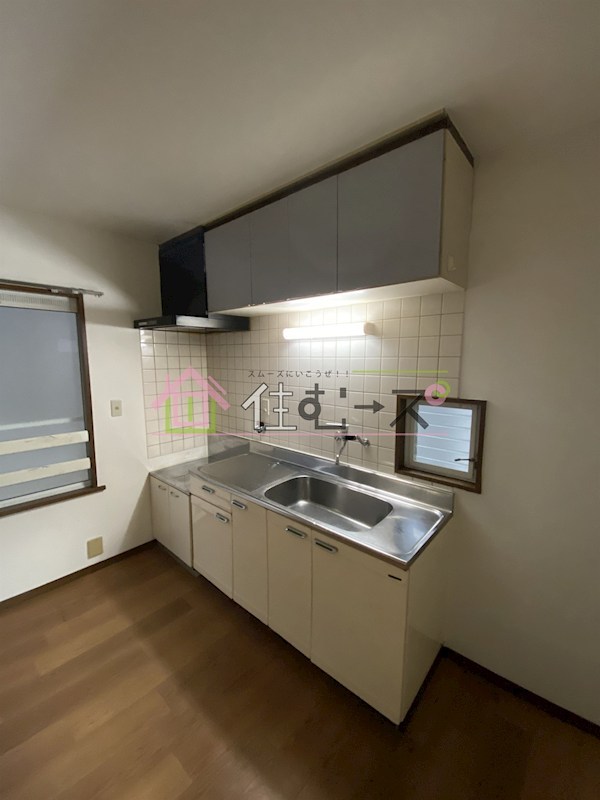 高見3丁目賃貸一戸建 キッチン
