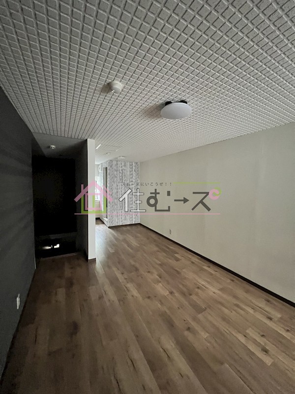 岡ハイツ リビング