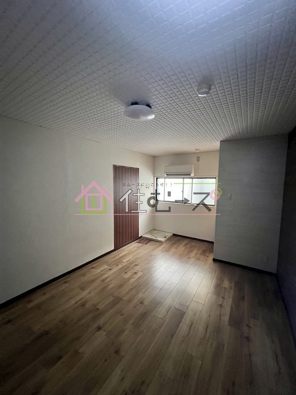 岡ハイツ ベッドルーム