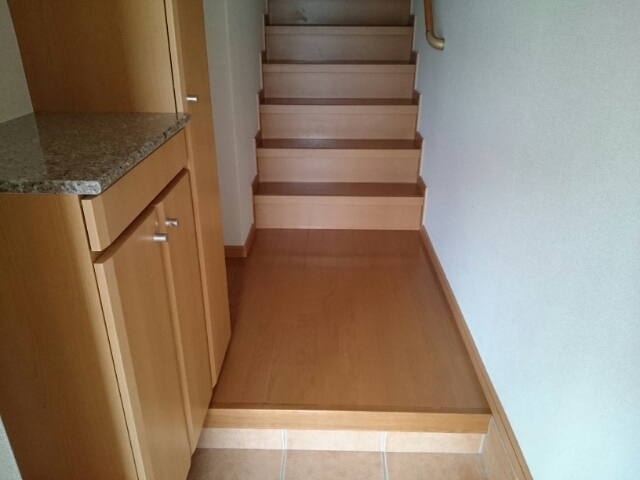 ブライトヒルズＢ 玄関