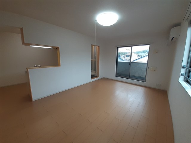 トレ　ミ　カーサ星の森 リビング