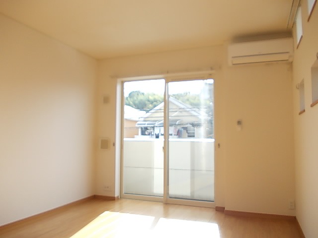 シャロルエヌ リビング