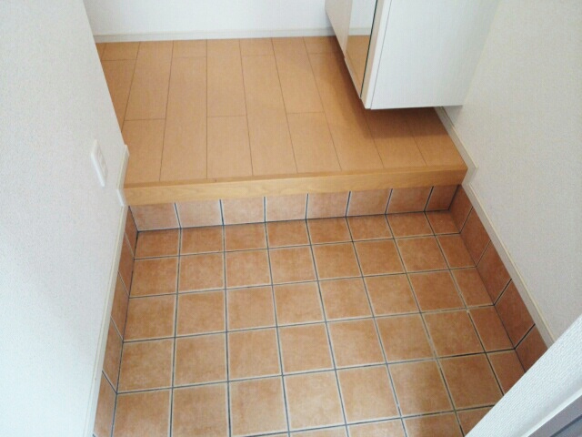 ピュア　ウエスト 玄関