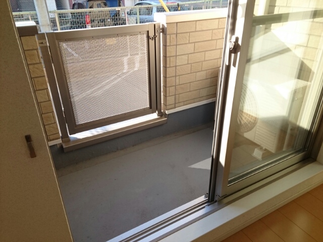 ピュア　ウエスト ベランダ