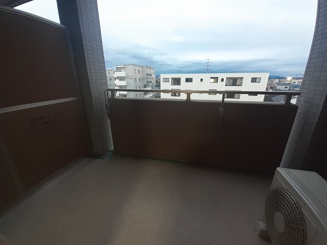 ドマ－ニ ベランダ