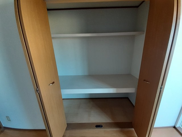 ロイヤル・ハウス その他4