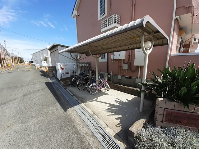 ロイヤル・ハウス その他6