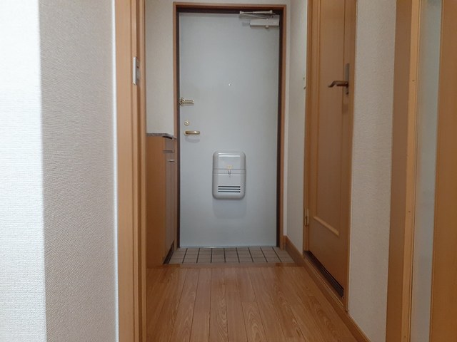 ジュネスＯ．Ｃ．Ｕ 玄関