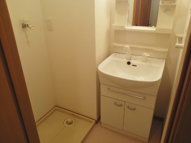 ジュネスＯ．Ｃ．Ｕ その他1