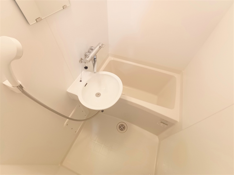 レオパレスイースト　ストーン 風呂画像