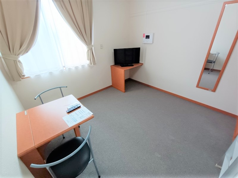 レオパレス三葉 ベッドルーム