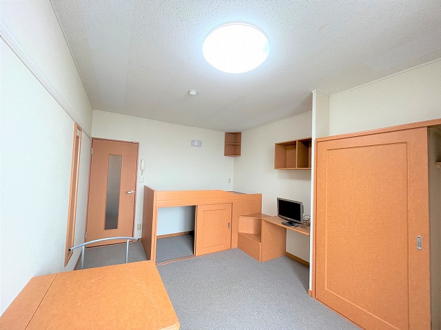 レオパレスプレステージ ベッドルーム