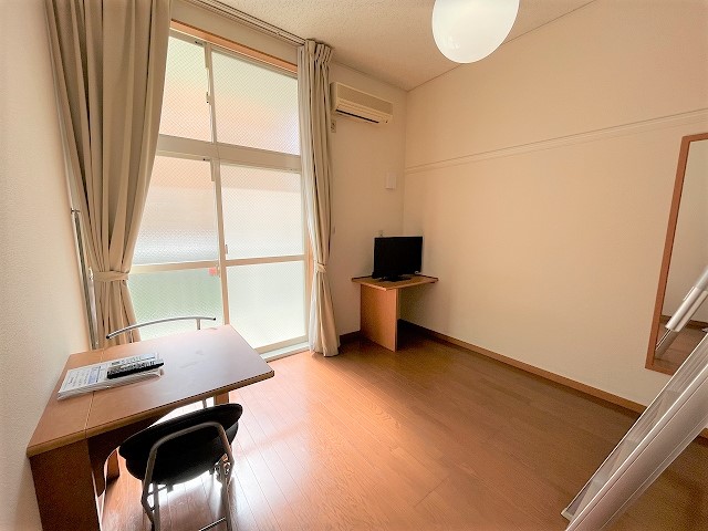 レオパレスグランデ泉Ｂ リビング