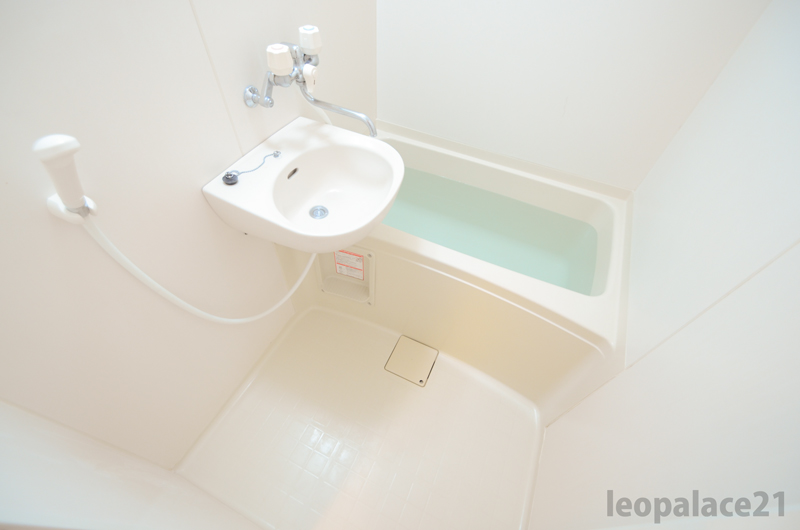 レオパレスメリッサ 風呂画像