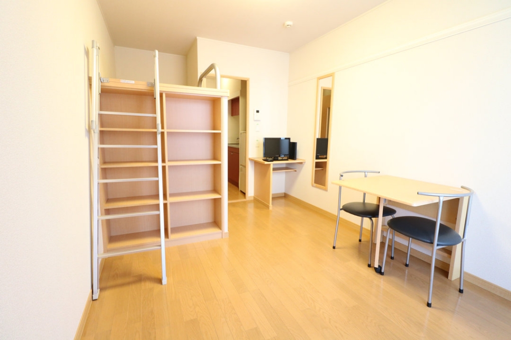 レオパレスグリーンアンバー ベッドルーム